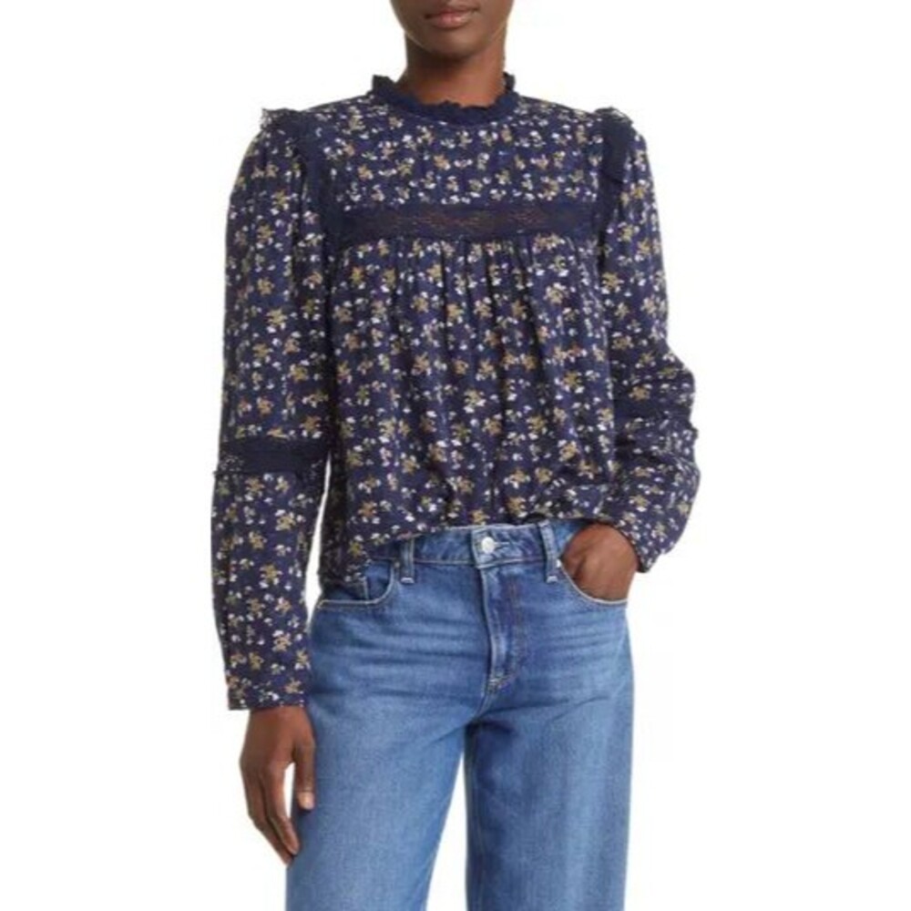 Treasure & Bond Floral Print Lace Trim Top Size M Long Sleeve Blue NEW B14